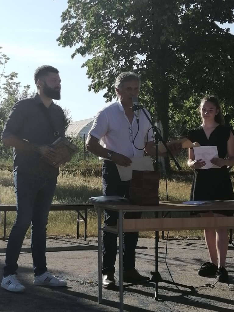 IMG_20210628_180127.jpg IMG_20210628_180127.jpg